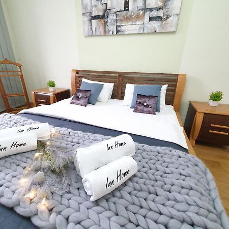 Inn Home Apartments In Kiev Center Exterior foto