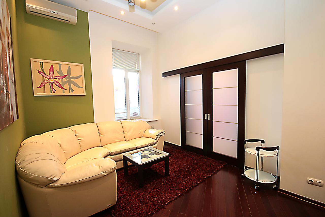 Inn Home Apartments In Kiev Center Exterior foto