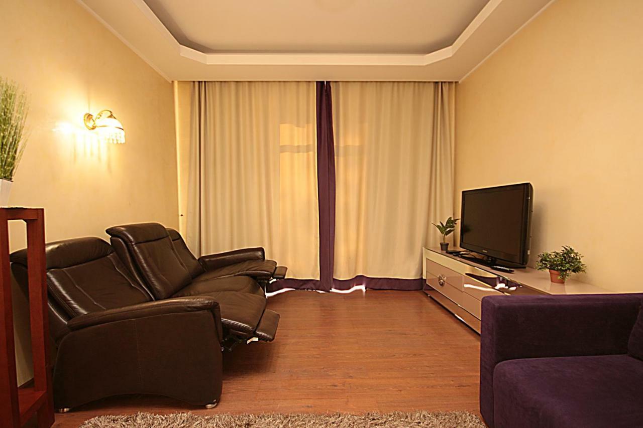 Inn Home Apartments In Kiev Center Exterior foto
